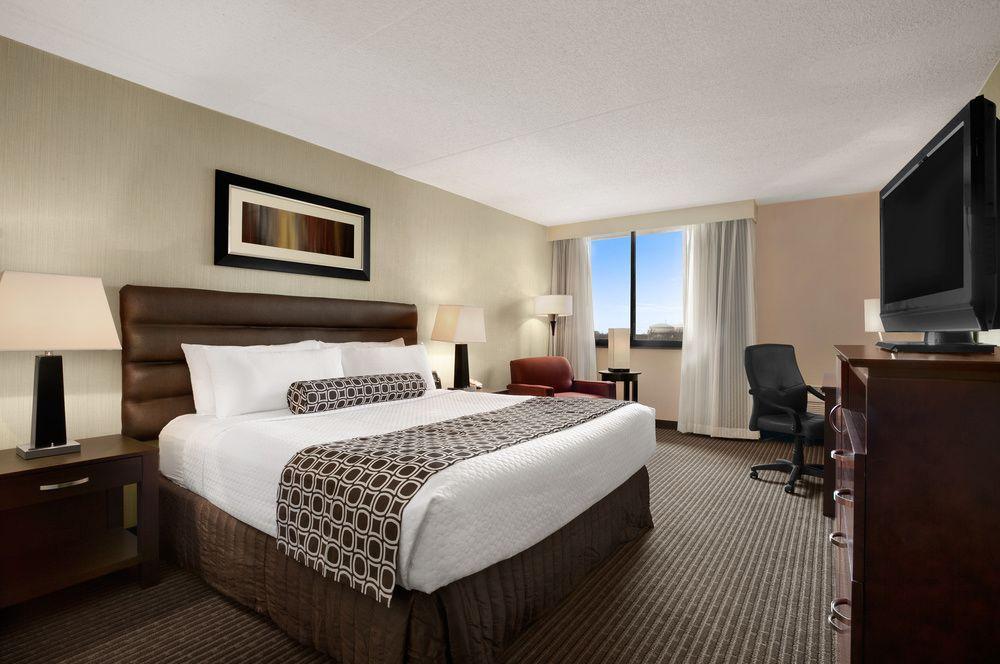 Hotel Crowne Plaza Columbus North - Worthington By Ihg Esterno foto