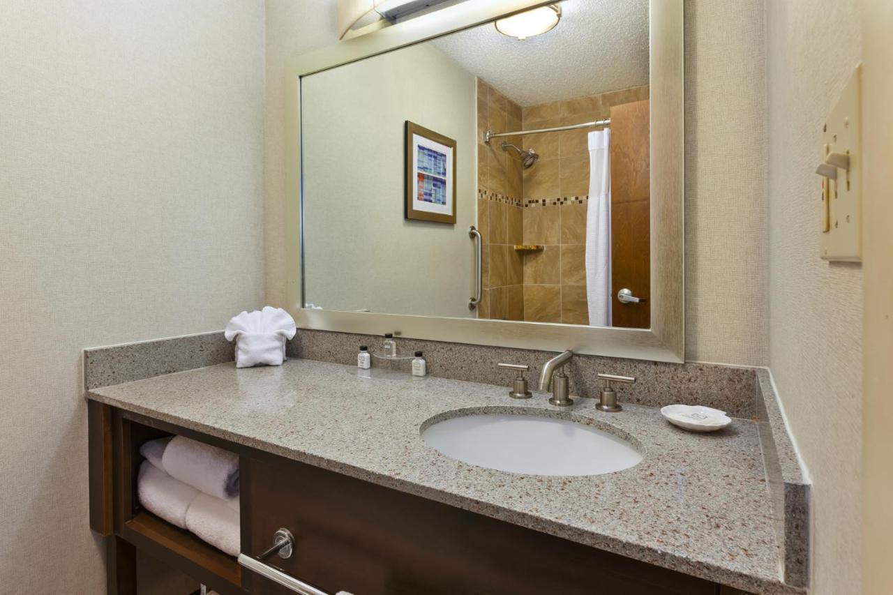 Hotel Crowne Plaza Columbus North - Worthington By Ihg Esterno foto