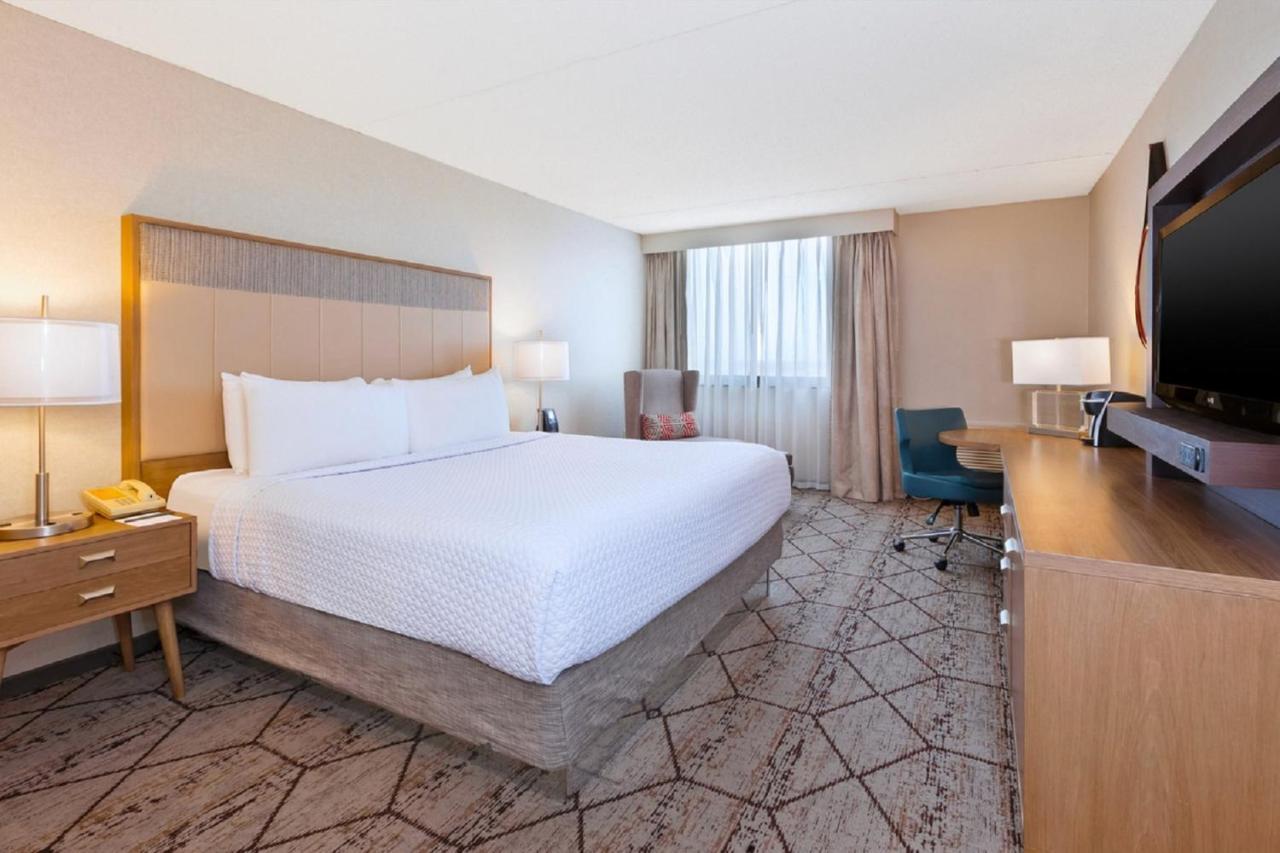 Hotel Crowne Plaza Columbus North - Worthington By Ihg Esterno foto