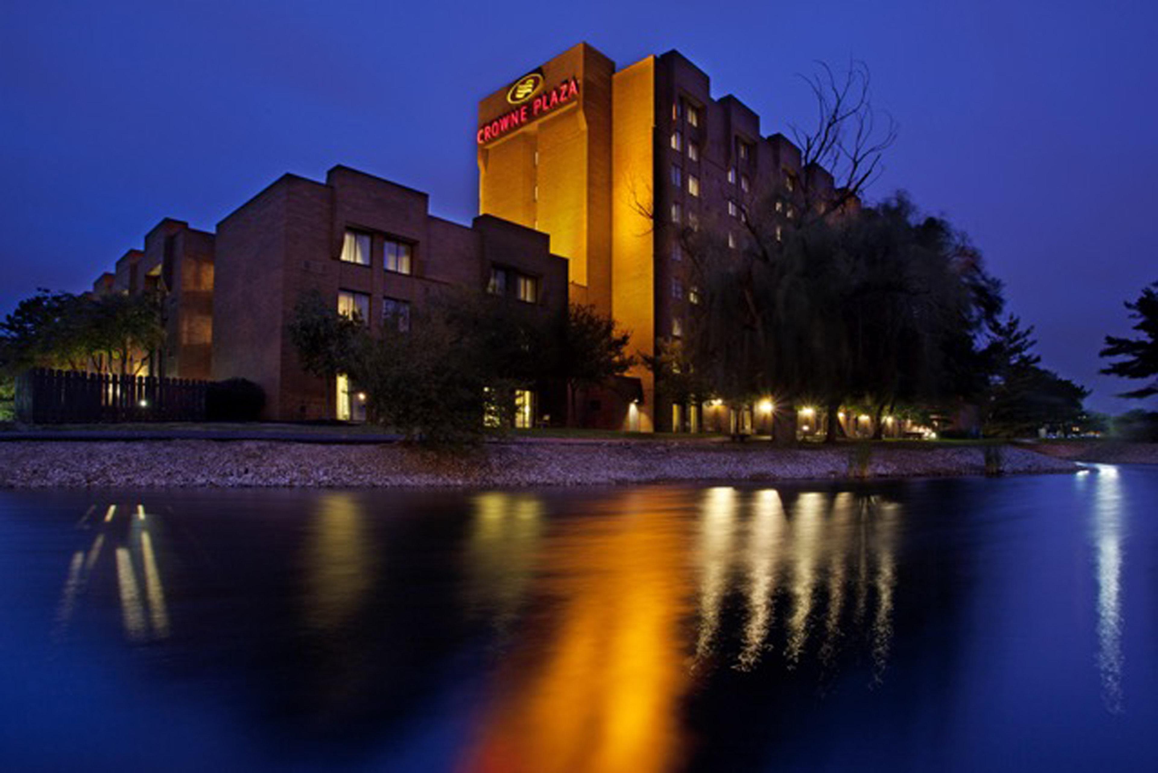 Hotel Crowne Plaza Columbus North - Worthington By Ihg Esterno foto